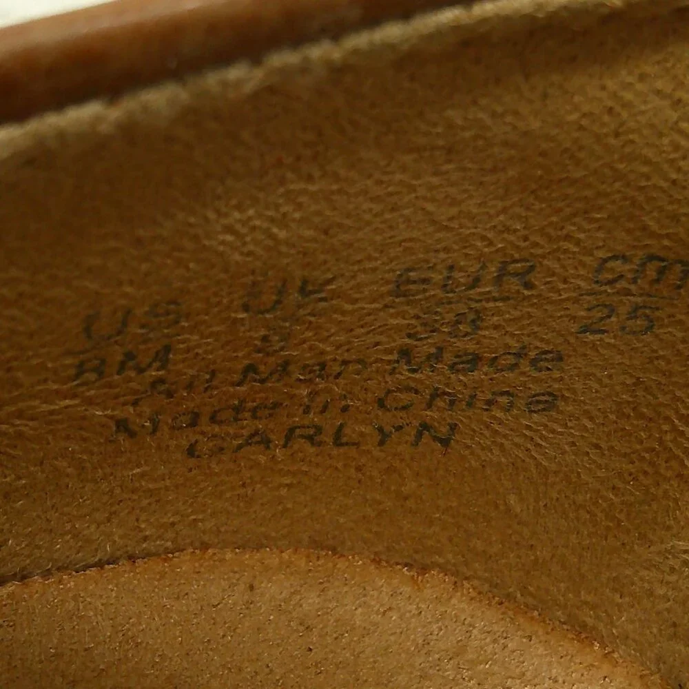 Naturalizer comfort cushioned